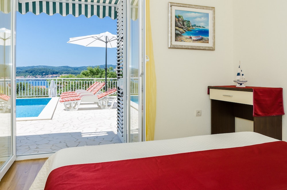 Panoramic Villa photo 2