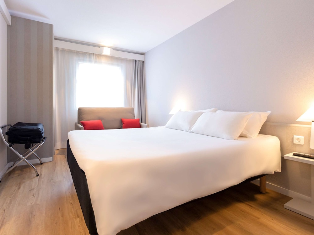 Comfort Room, 1 Double Bed - Photo 2