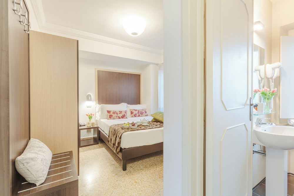 Junior Double Room, 1 Large Twin Bed