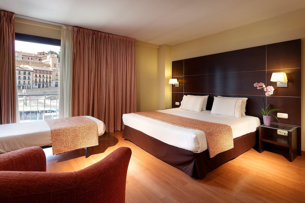 Standard Room, 1 Double Bed - Photo 6