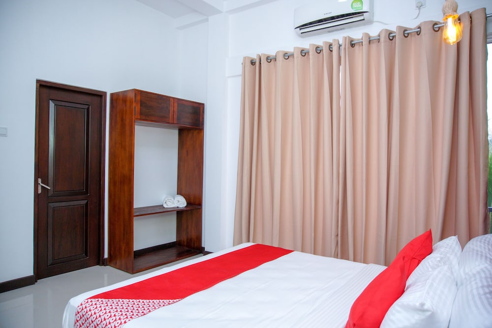 Deluxe Triple Room, Balcony photo 1