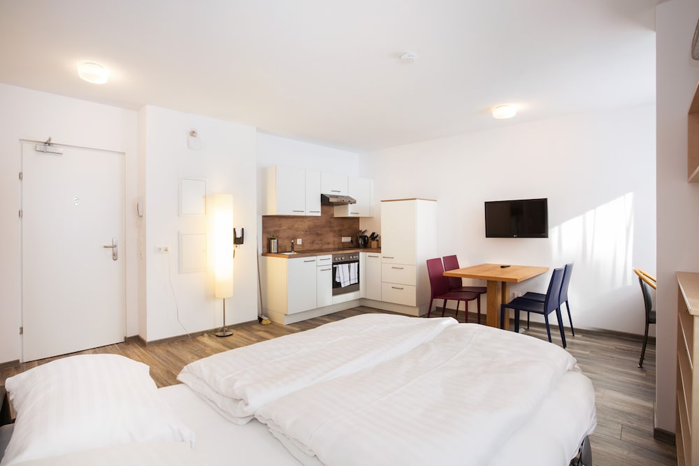 Deluxe Studio, 1 Double Bed with Sofa bed (160x200 cm bed ) photo 2