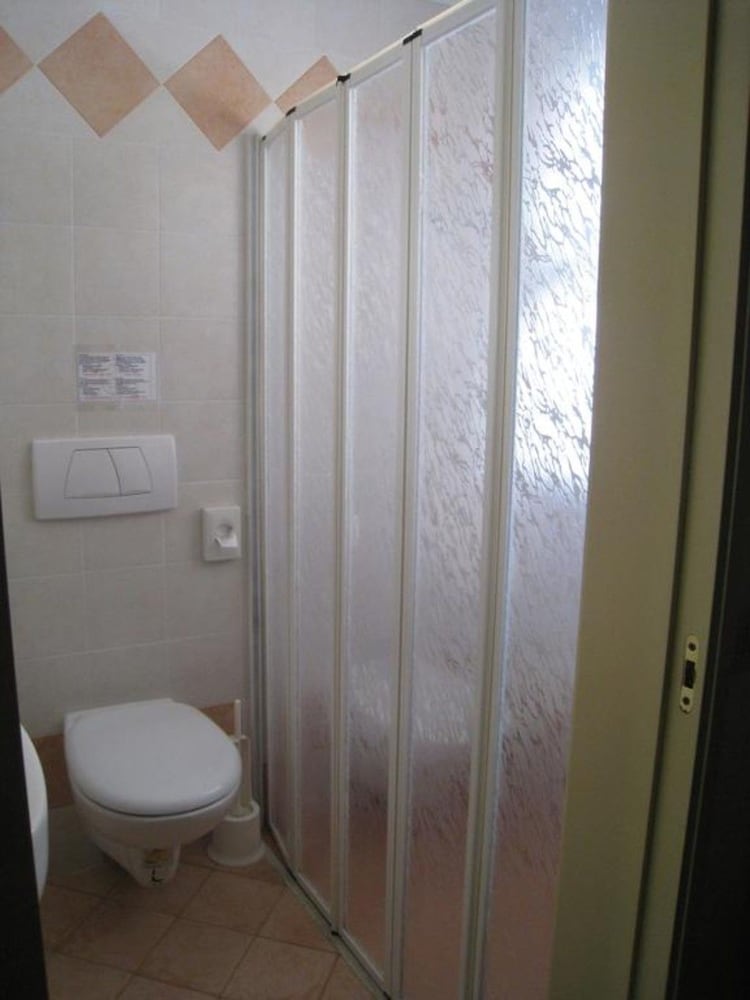 Triple Room, Non Smoking - Photo 5