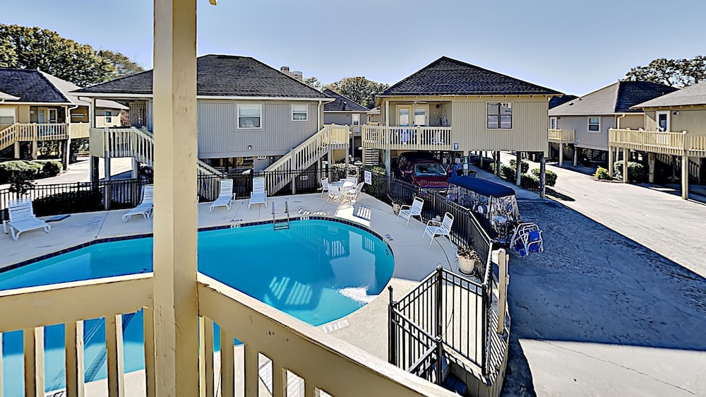 Condo, 2 Bedrooms