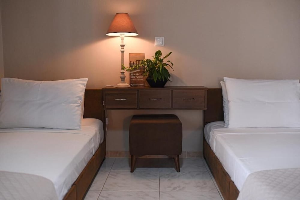Comfort Quadruple Room - Photo 13