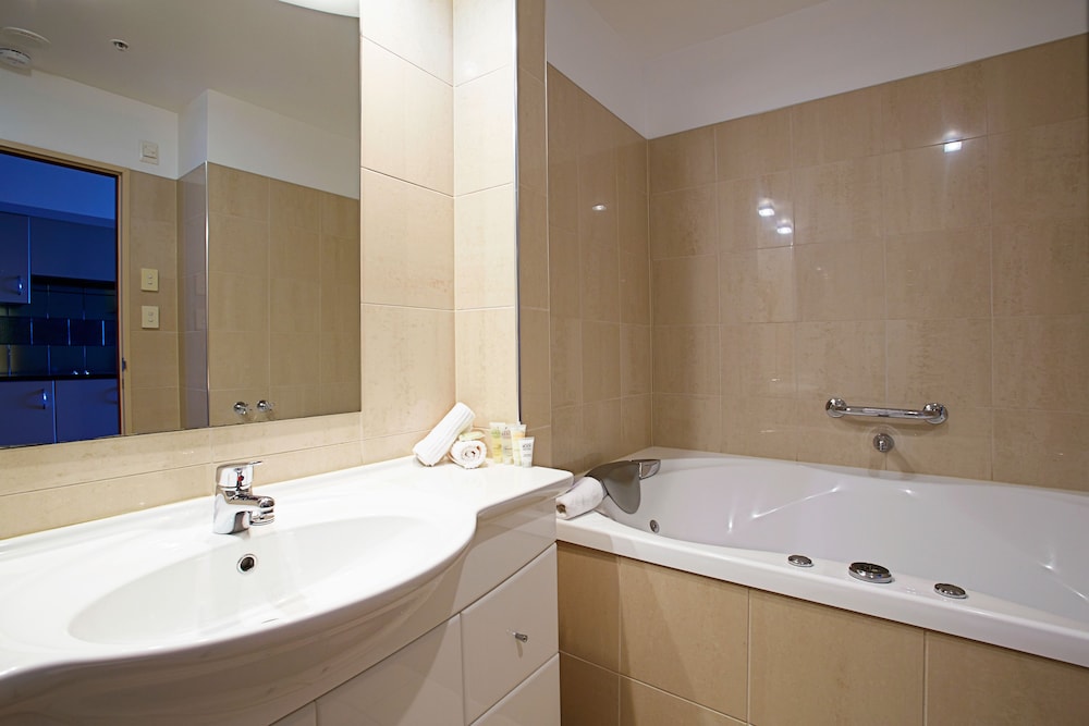 Premium Studio Room (5 Star) - Photo 7