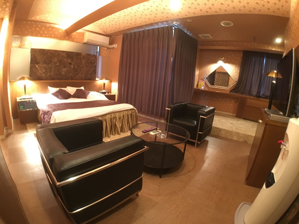 Basic Double Room - Photo 23