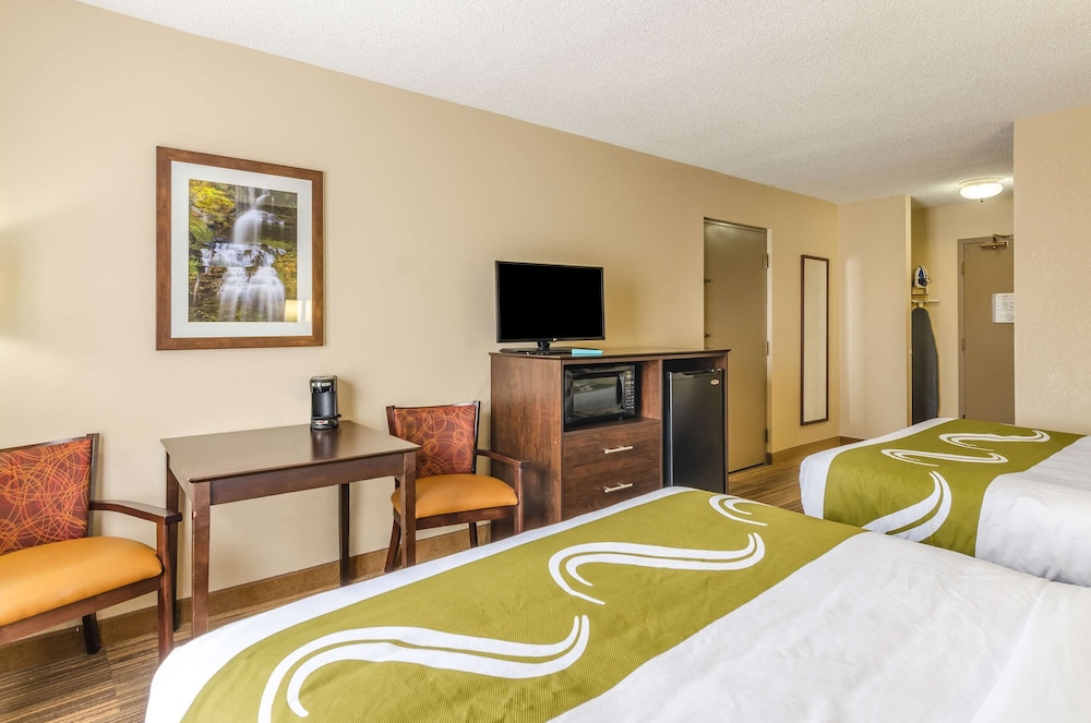 Room, 2 Queen Beds, Accessible, Non Smoking photo 3