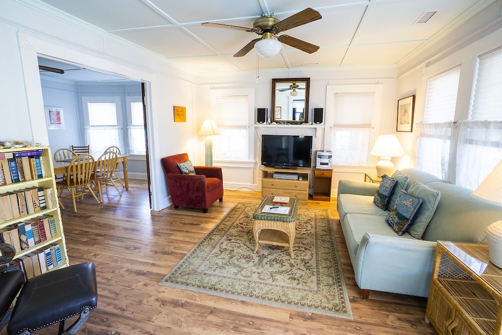 Standard House, 3 Bedrooms, Non Smoking (Dad's Retreat (Annex))