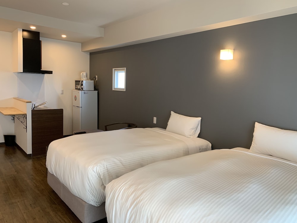 Standard Twin Room - Photo 12