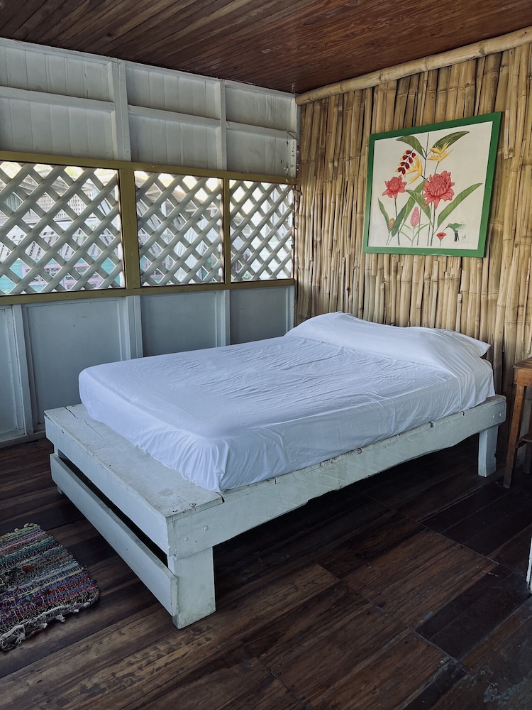 Private Matrimonial - Shared bathroom