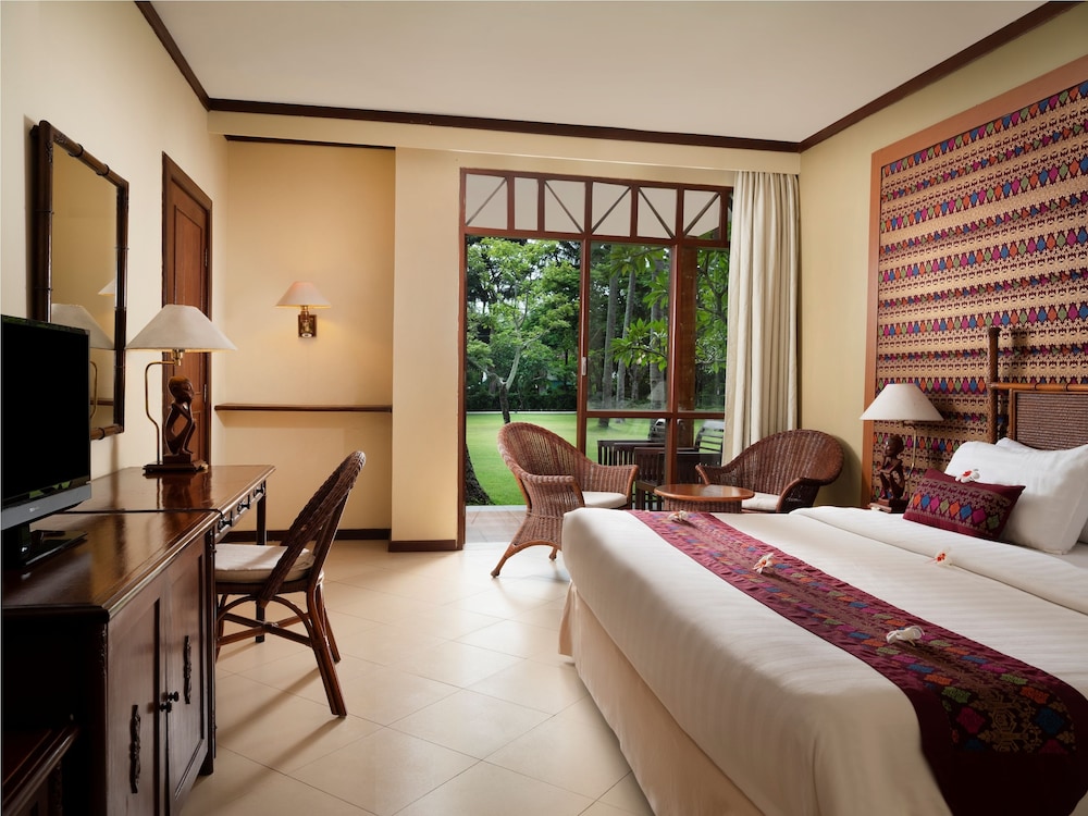 Family Suite, 2 Bedrooms, Kitchenette (Two Bedroom Mangsit Suite) photo 1