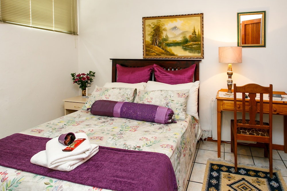 Room 3 photo 1
