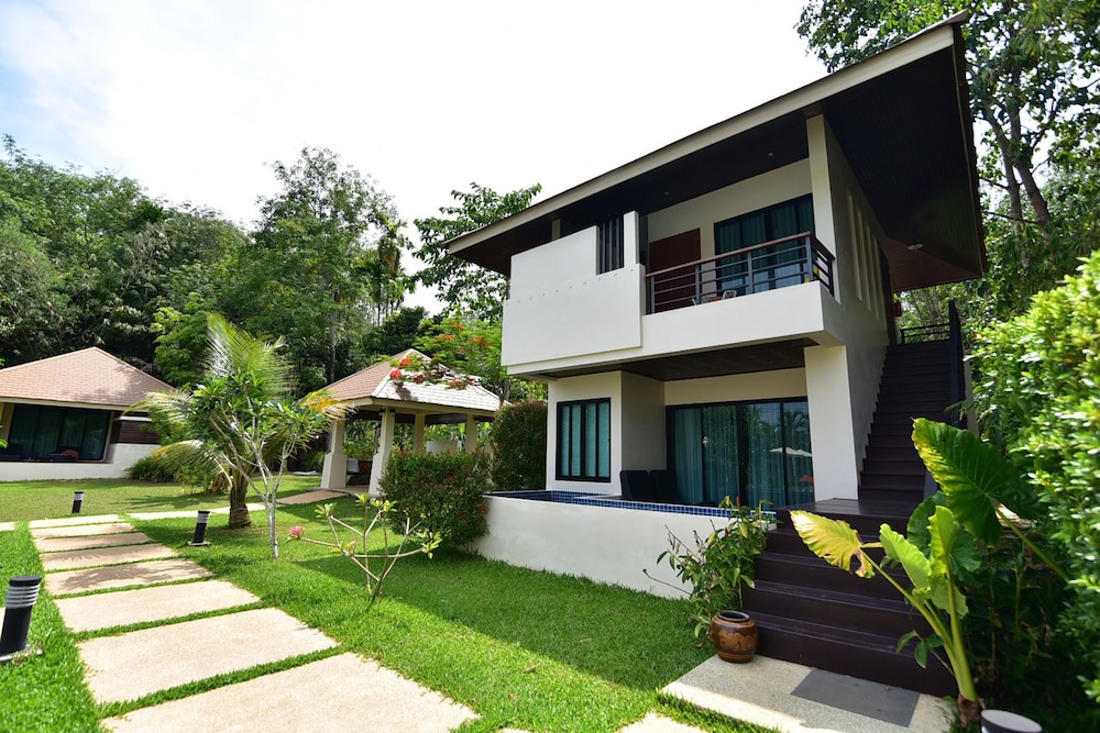 Duplex Upper Floor