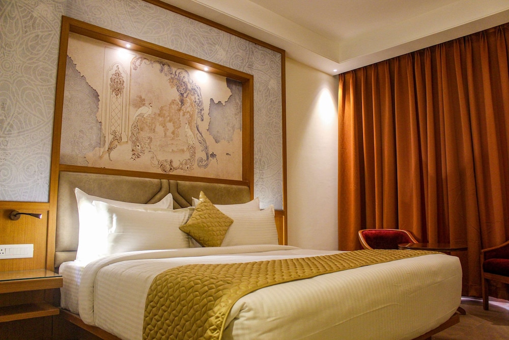 Deluxe Room, 1 Double Bed, Non Smoking - Photo 3