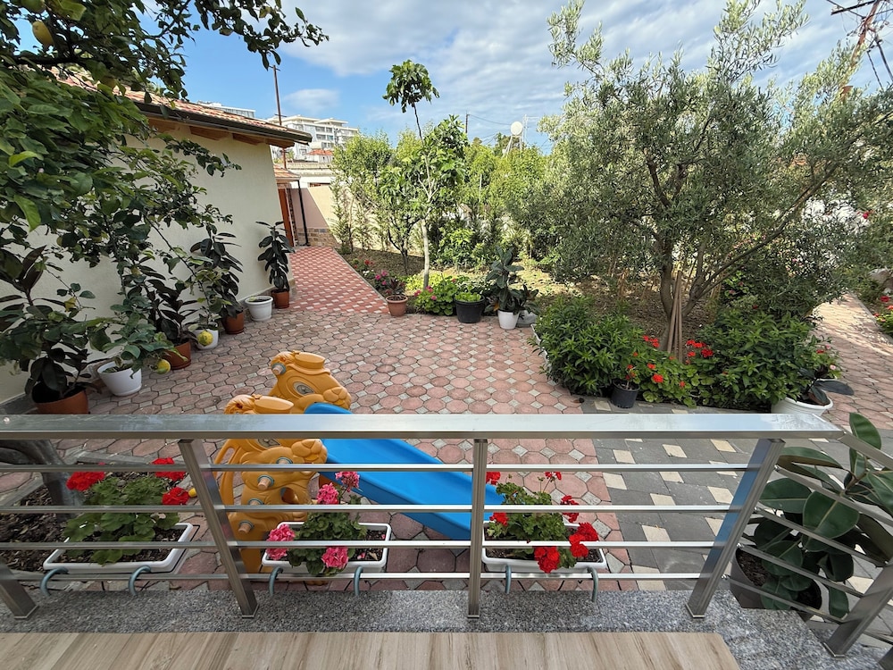 Billede 5 af Deluxe Triple Room, Balcony
