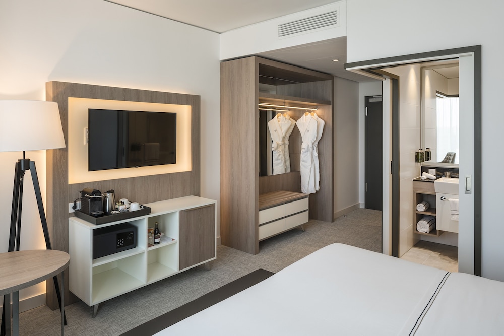 The Level Junior Suite (2+1)
