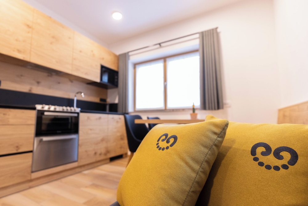 Deluxe Apartment - Photo 2