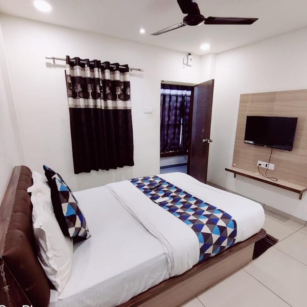 Deluxe Non AC Room - Photo 5
