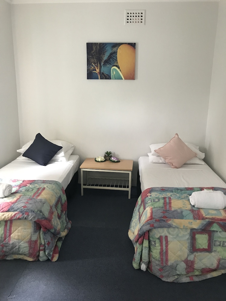 Standard Room, Shared Bathroom (Hotel Single) photo 1