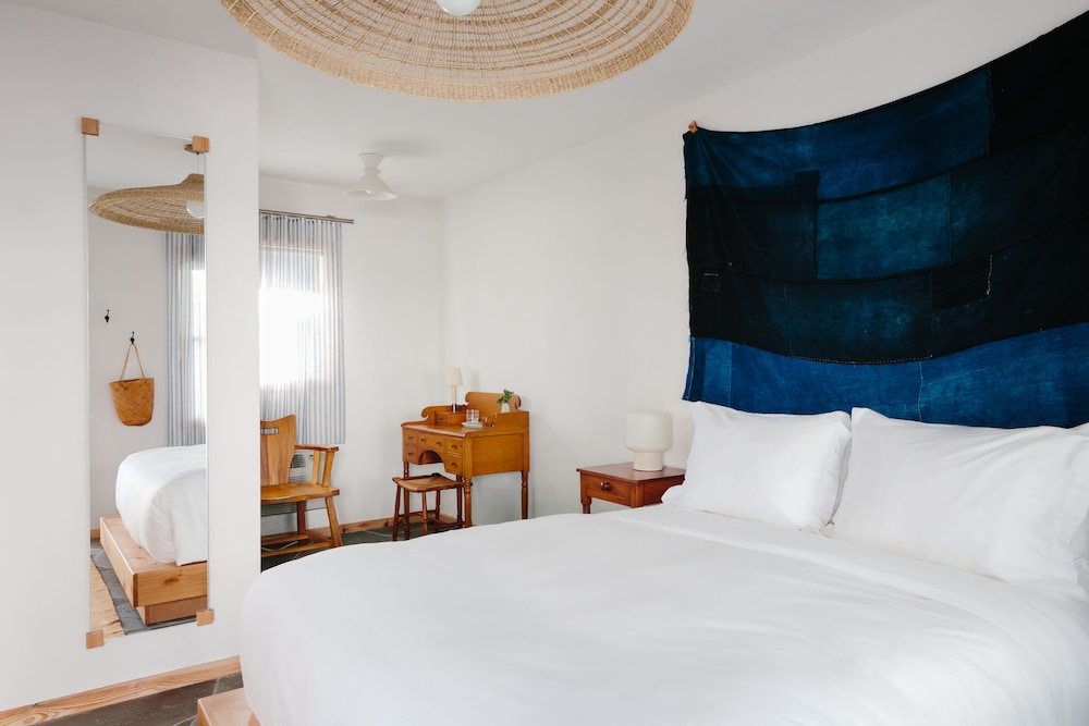 Two Room Suite photo 1