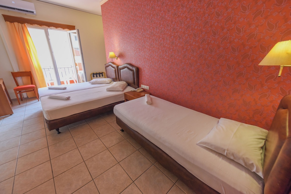 Triple Room photo 2