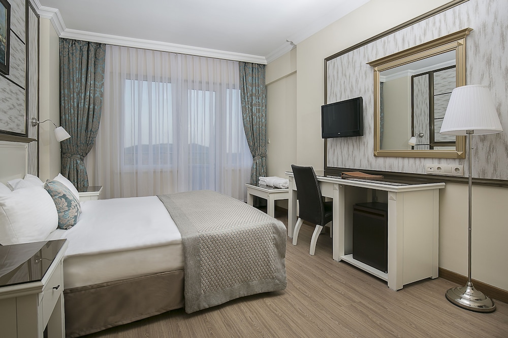 Standard Room, 1 Bedroom, Balcony, Mountain View