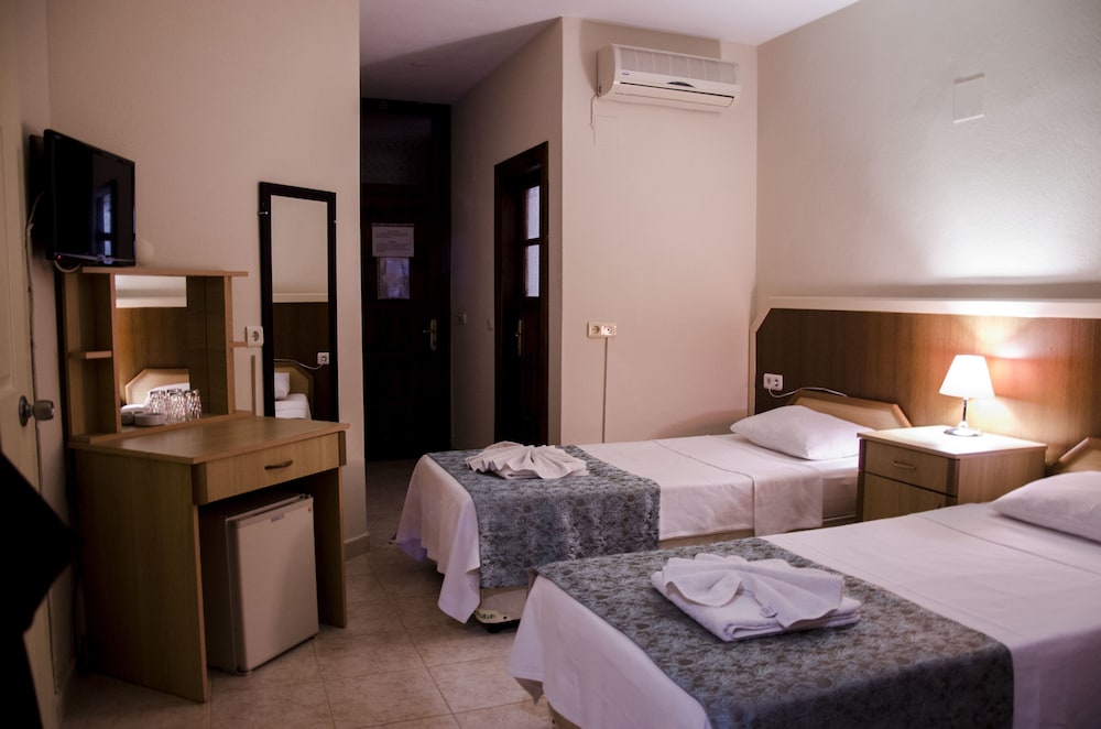 Standard Twin Room photo 1
