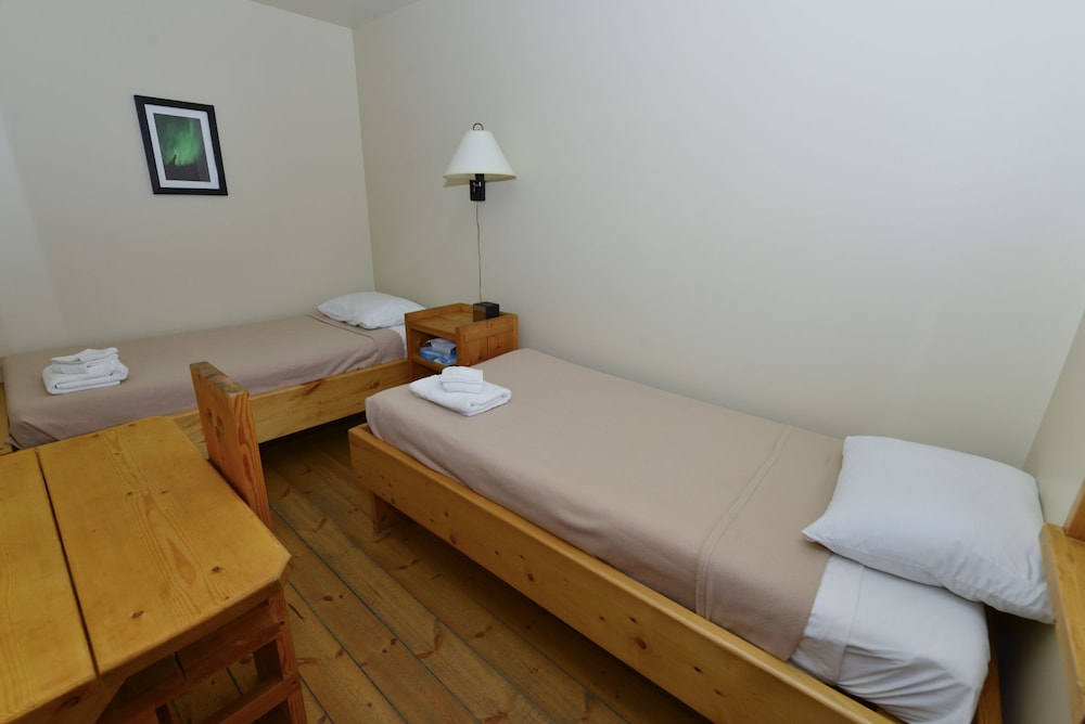 Twin Room (Shared Bathroom) photo 1