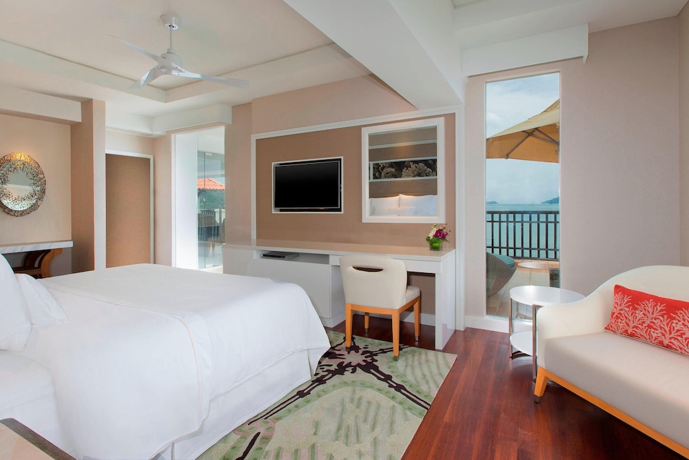 Suite, 2 Bedrooms - Photo 1