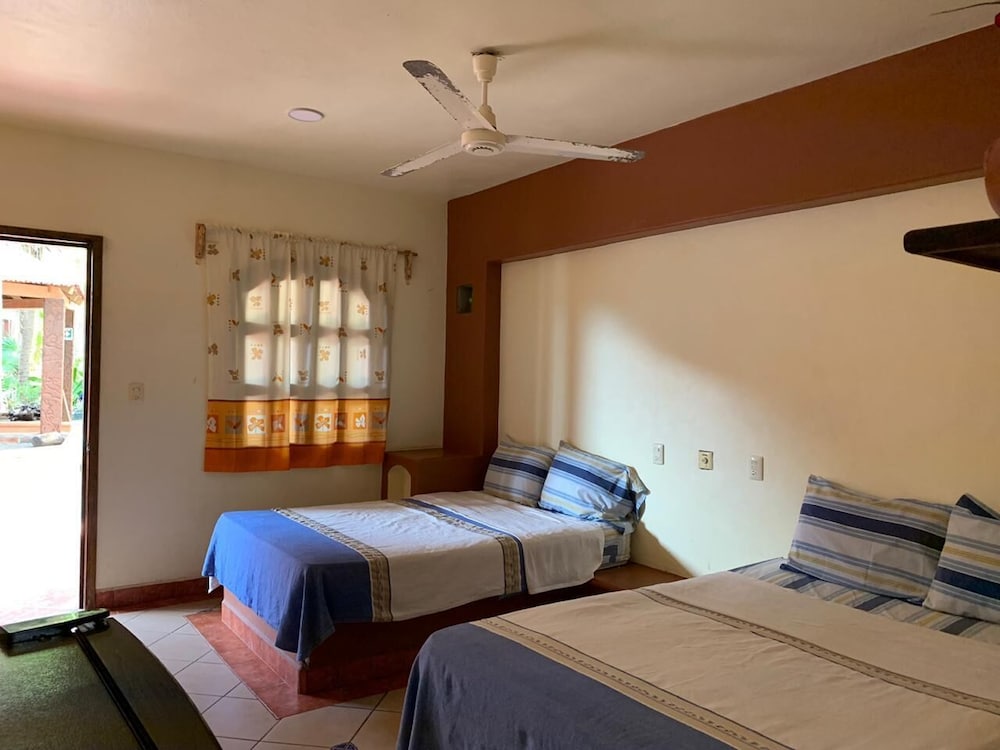 Room (With A/C) photo 1