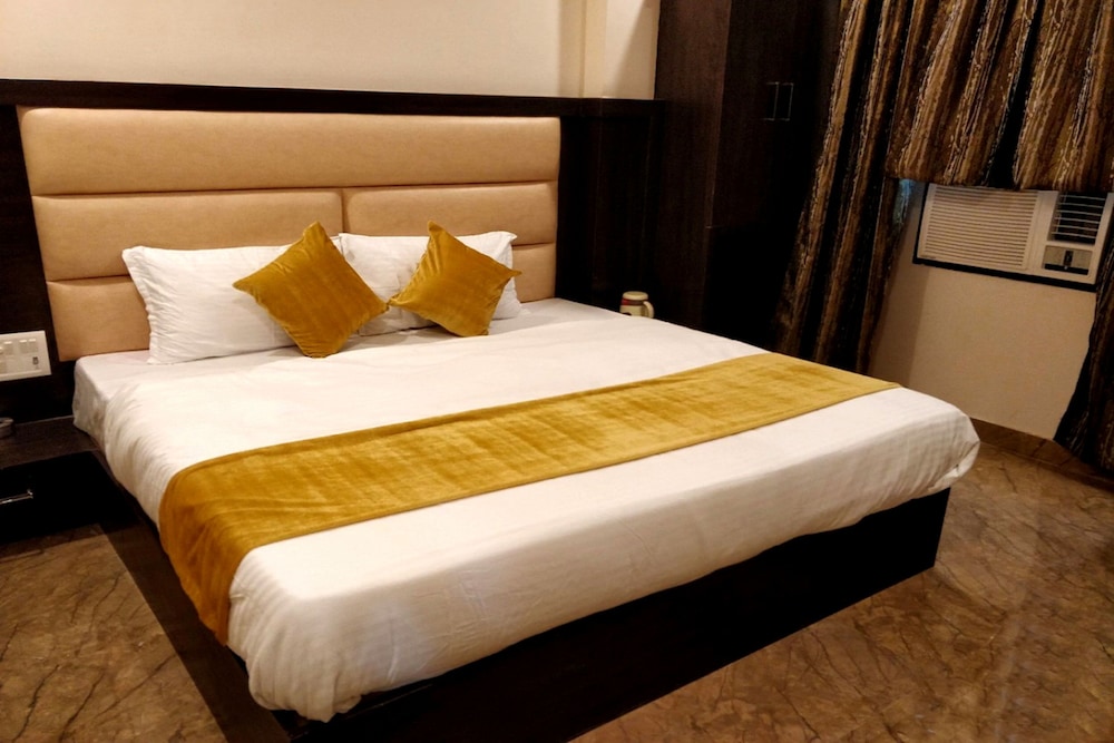 Deluxe Double Room, City View