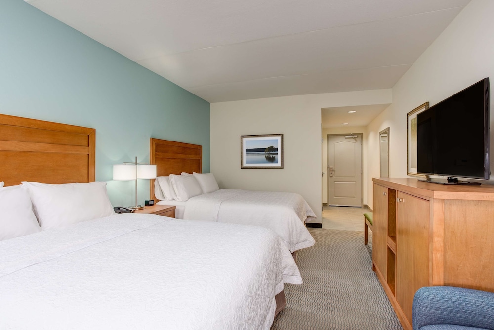 Room, 2 Queen Beds, Accessible, Jetted Tub photo 2