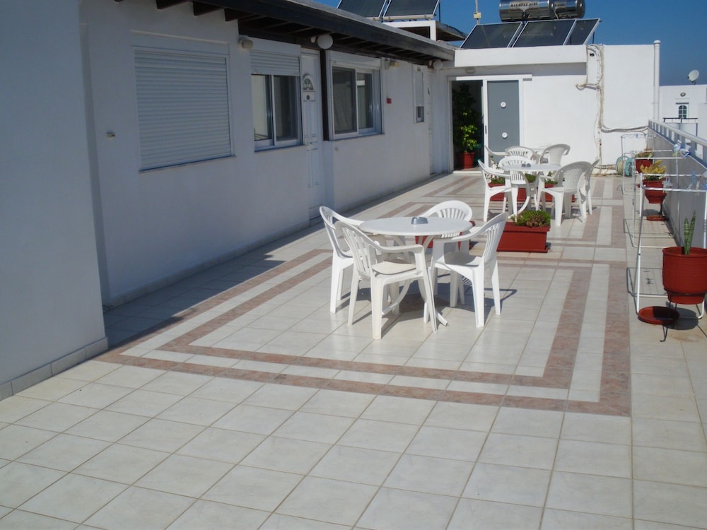 Studio, Terrace (2 Adults)