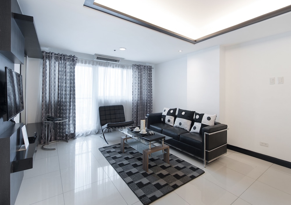 Two Bedroom Premier photo 3