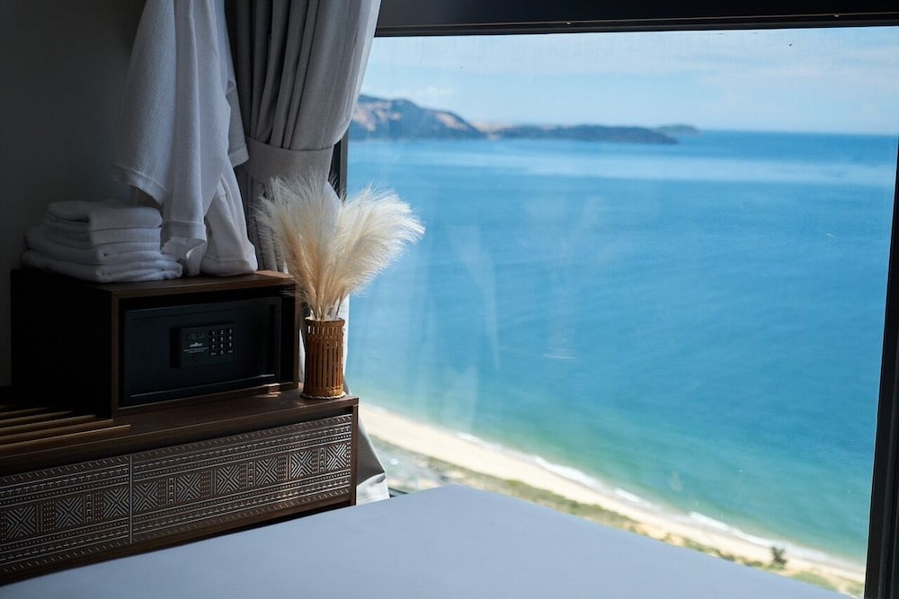 Premium Suite, 2 Bedrooms, Balcony, Sea View