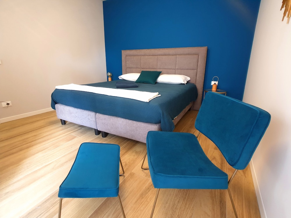 Deluxe Apartment, Multiple Beds (5 PAX) photo 3