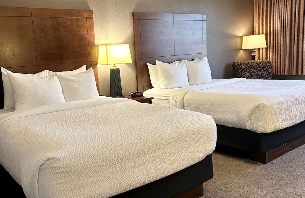 Standard Room, 2 Queen Beds, Accessible, Bathtub - Photo 3