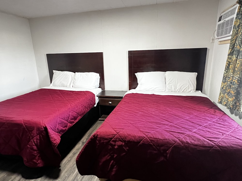 Deluxe Double Room, 2 Queen Beds, Non Smoking, Kitchenette photo 3