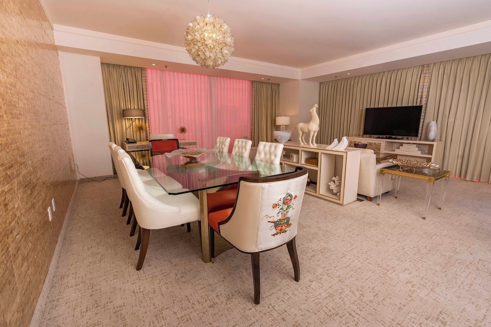 Luxury Penthouse photo 2