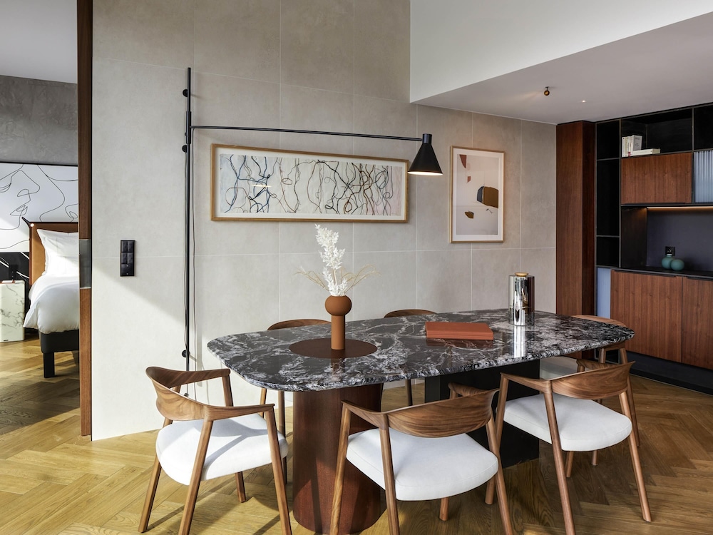 Executive Suite, 2 Bedrooms, Terrace photo 2