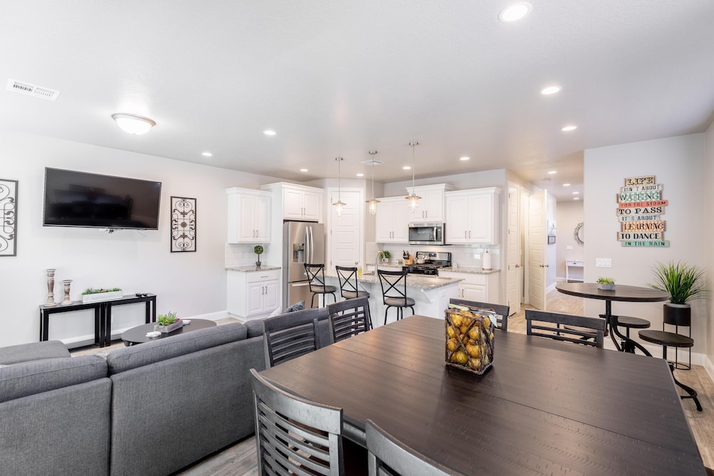 Townhome, Multiple Beds (Clifftop) photo 1