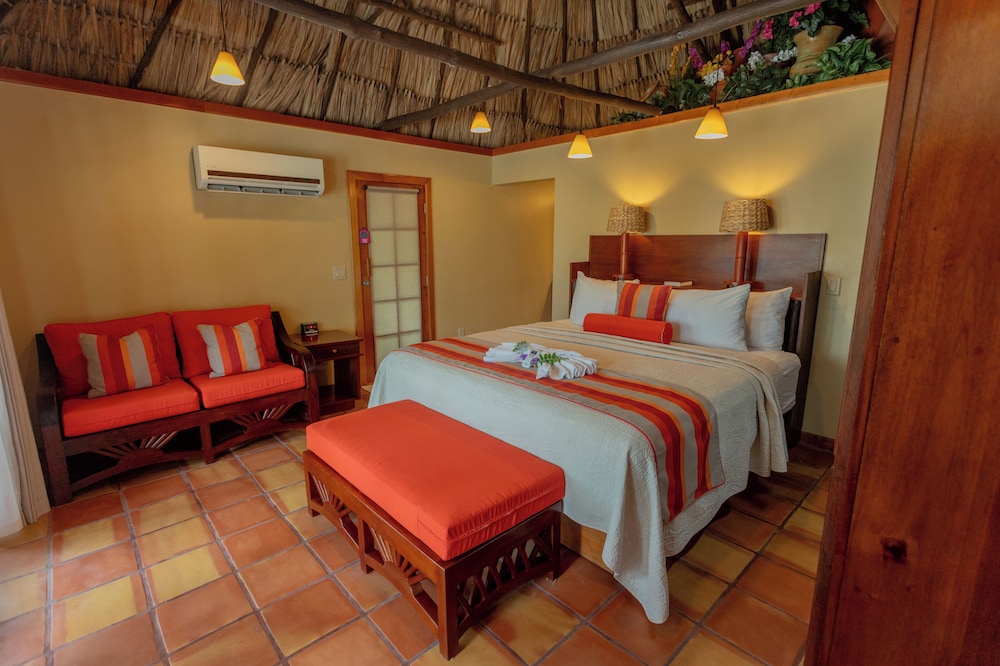 Beachfront Guest Suite