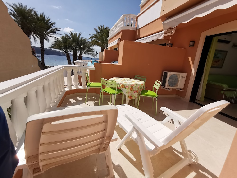 Apartamento Panorámico, 1 Dormitorio, Vista Parcial al Mar, Frente a la Playa (B124 Las Vistas Trg)
