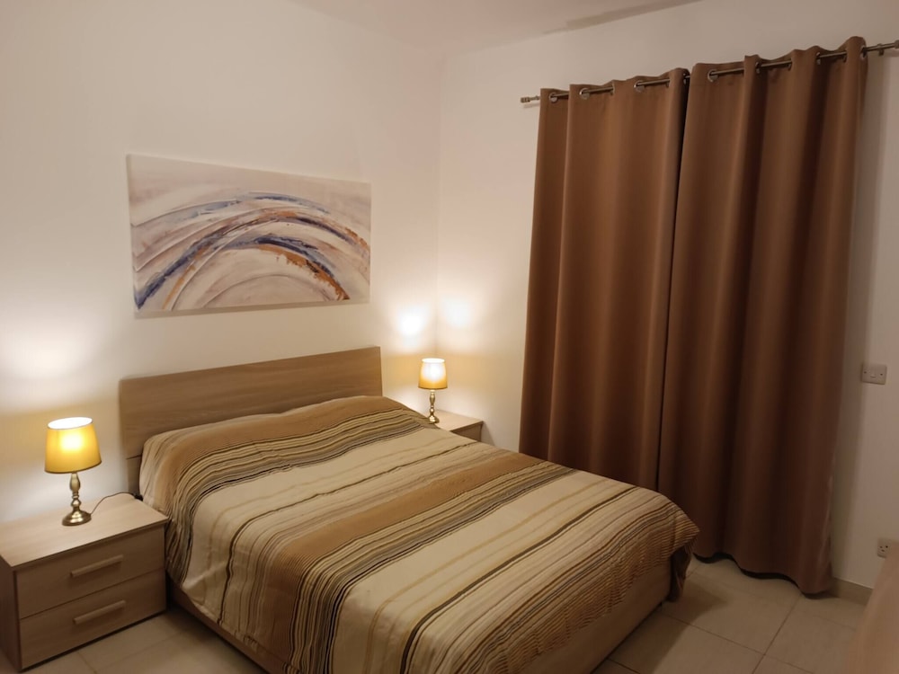 Apartment, 2 Bedrooms, Balcony