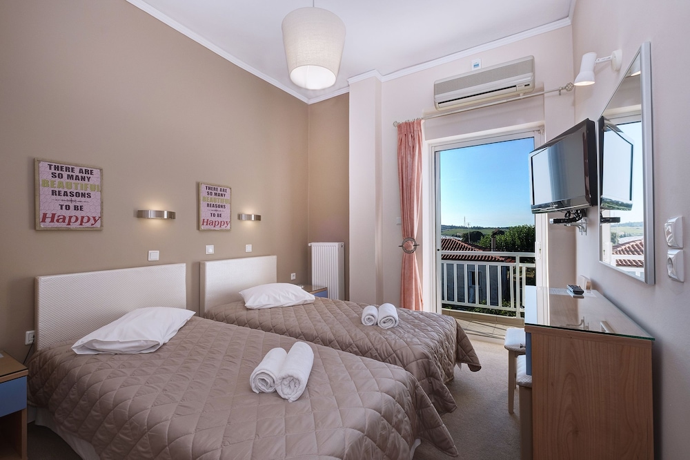 Standard Room photo 1