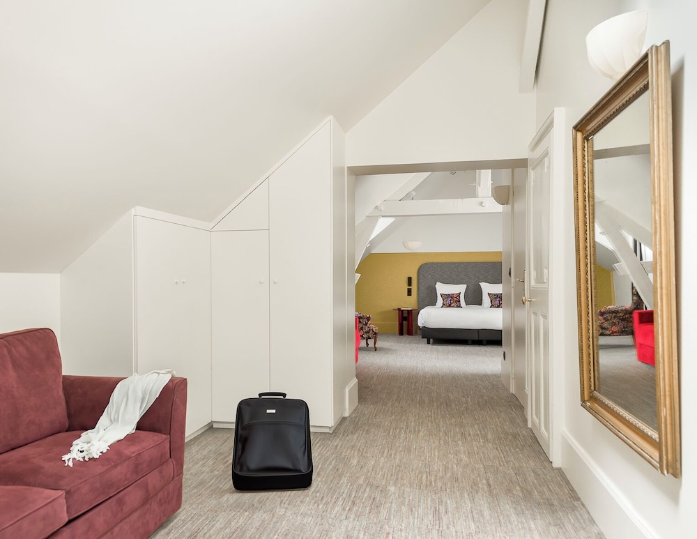 Junior Double or Twin Room photo 1