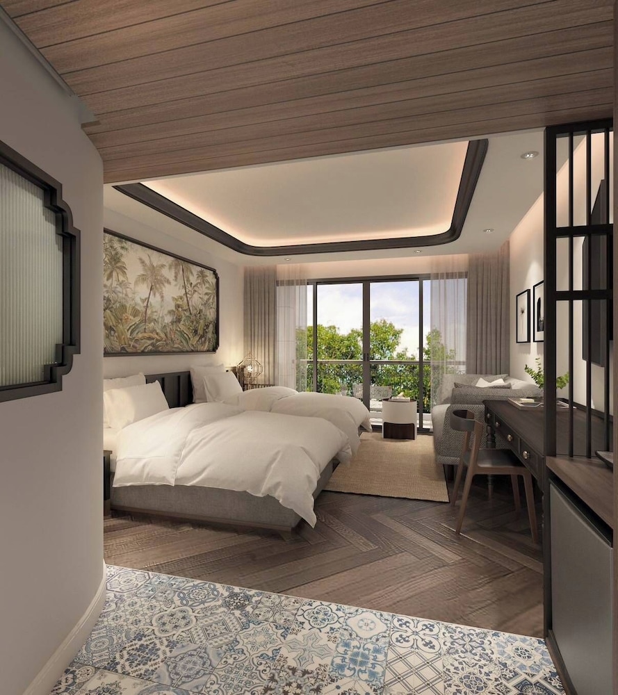 Deluxe Summit Wing Room - Photo 2