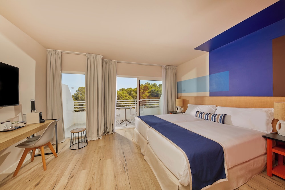 Suite, Balcony, Sea View (My Favorite Club, 3 Adults + 1 Child)