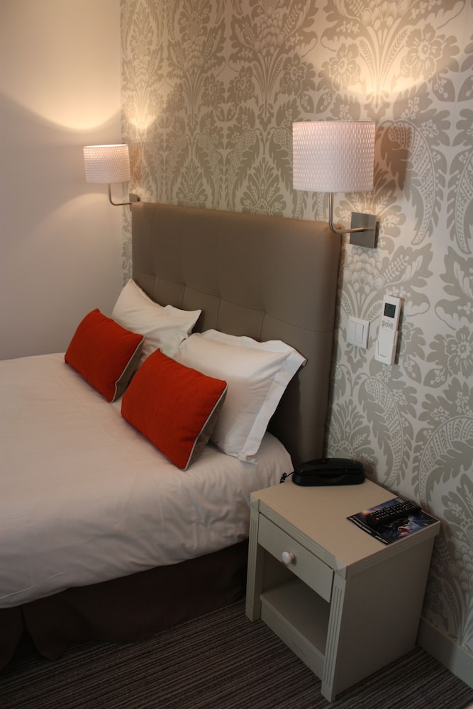 Deluxe Double or Twin Room photo 3